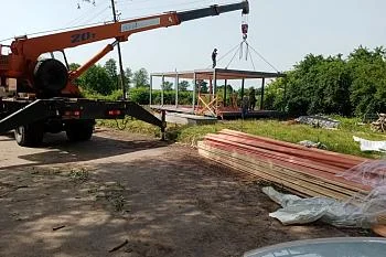 В поселке Новостроево под Правдинском начались работы по установке модульного ФАПа