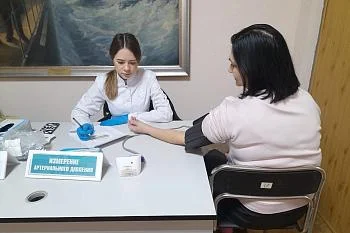 Медики провели профилактическую акцию для жен военнослужащих Калининградского гарнизона